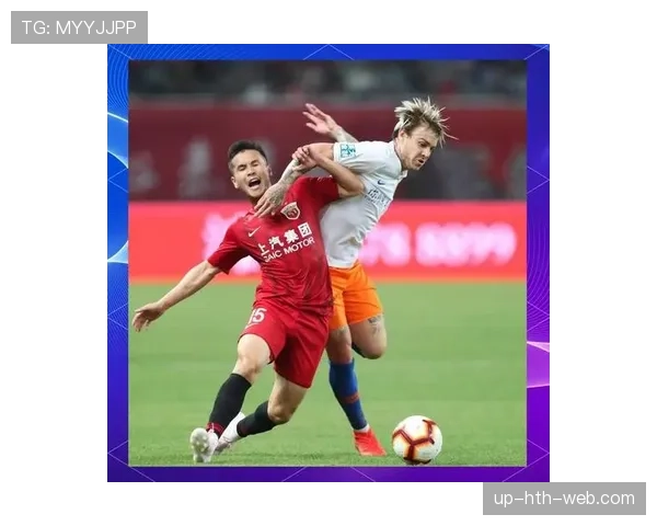 足球规则中合法冲撞的判罚标准与裁判关键判断点解析